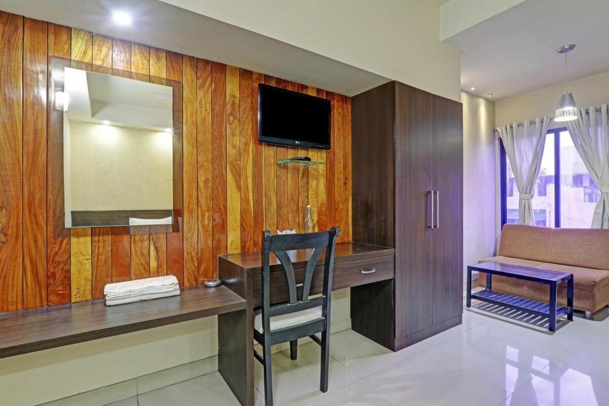 Shelter Hotel Lucknow Exterior foto