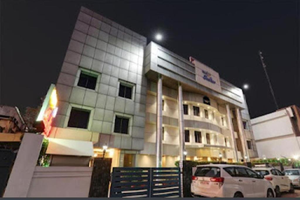 Shelter Hotel Lucknow Exterior foto