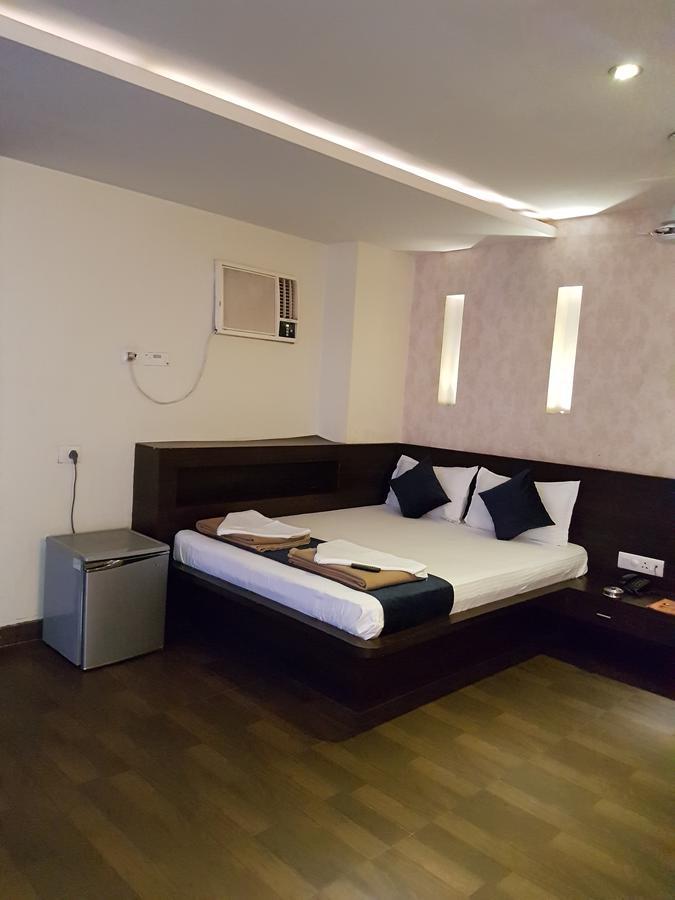 Shelter Hotel Lucknow Exterior foto