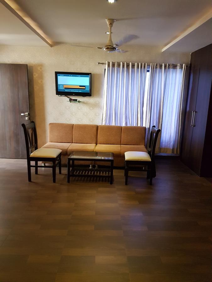 Shelter Hotel Lucknow Exterior foto